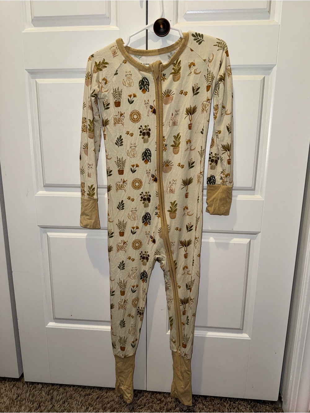The Sleepy Sloth Zippy 3T-  Pajamas with Plant & Animal Print